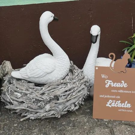 Ferienwohnungen im Moseltal Löf Exterior foto